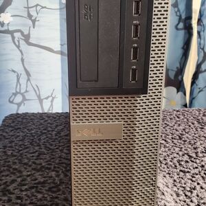 Dell Optiplex 7010 SFF Desktop Computer